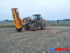 高速液压夯实机怎样对桥台背进行施工