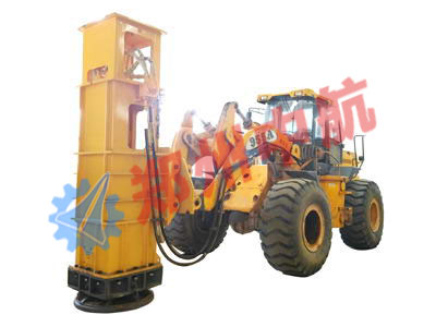 挖掘机改夯实机